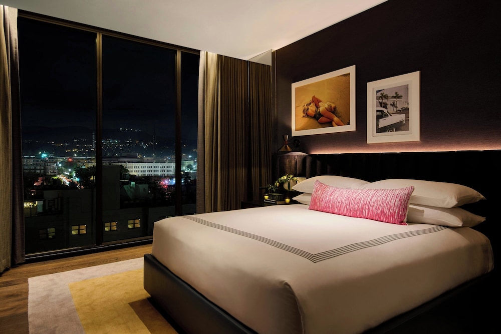 The Hollywood Grande, Autograph Collection — Hotel rooms in Los Angeles, California