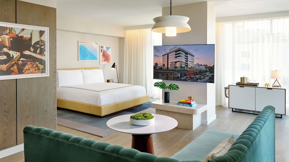 The Hollywood Grande, Autograph Collection — Hotel rooms in Los Angeles, California