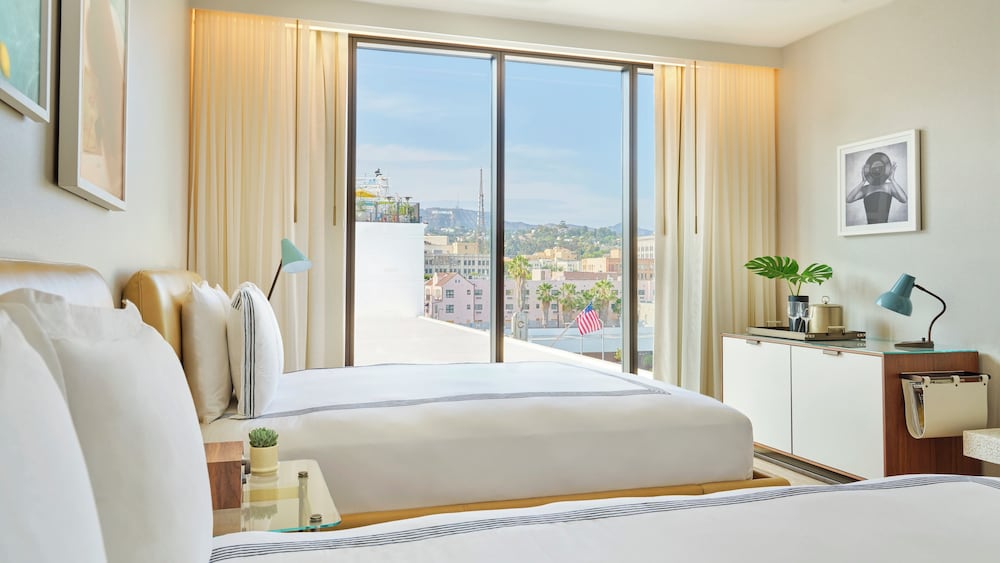 The Hollywood Grande, Autograph Collection — Hotel rooms in Los Angeles, California