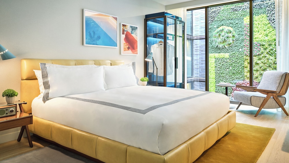 The Hollywood Grande, Autograph Collection — Hotel rooms in Los Angeles, California