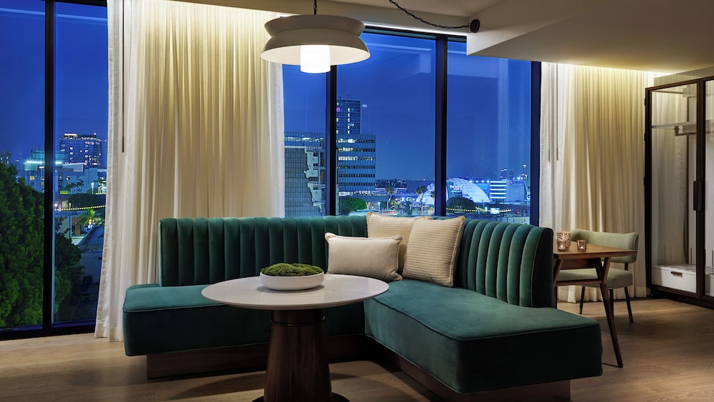 The Hollywood Grande, Autograph Collection — Hotel rooms in Los Angeles, California