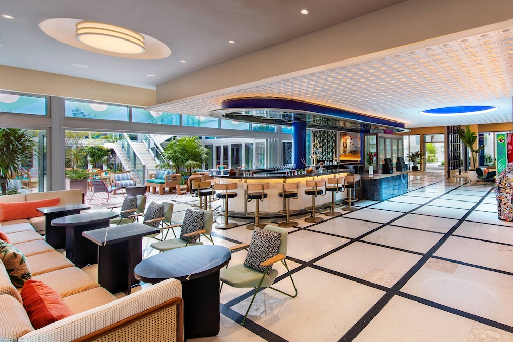 Moxy Miami South Beach — Restaurant & bars in Miami, Florida