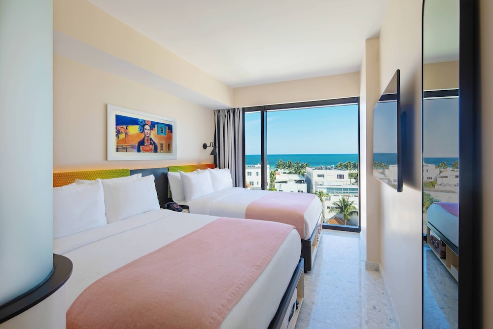 Moxy Miami South Beach — Hotel rooms in Miami, Florida
