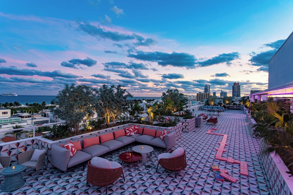 Moxy Miami South Beach — Restaurant & bars in Miami, Florida