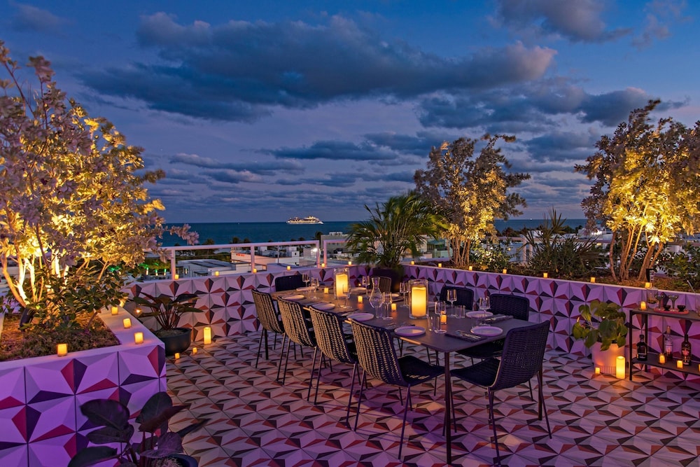 Moxy Miami South Beach — Restaurant & bars in Miami, Florida