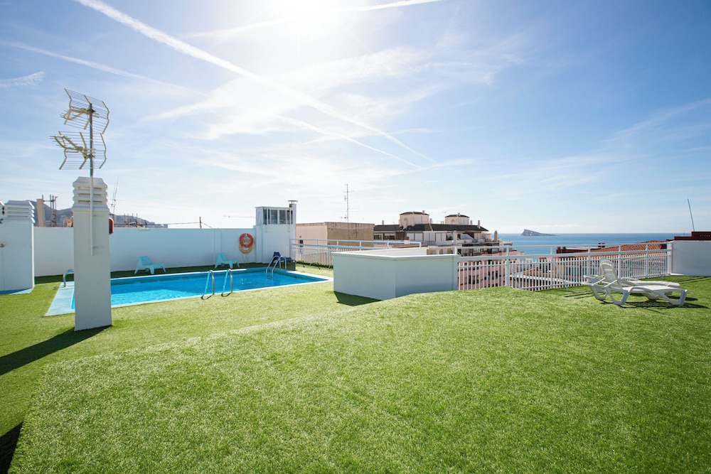 Hotel Fleming Playa Poniente — Swimming pool in Benidorm, Valencian Community