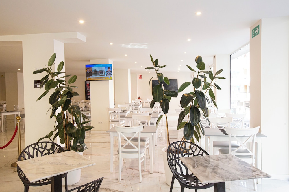 Hotel Fleming Playa Poniente — Restaurant & bars in Benidorm, Valencian Community