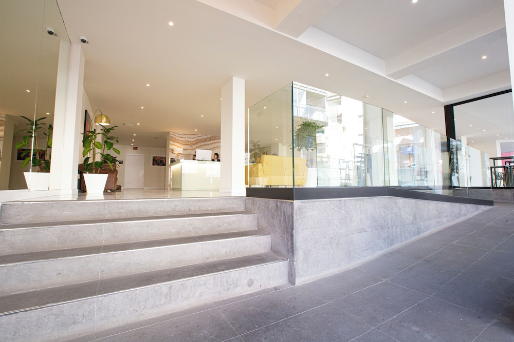 Hotel Fleming Playa Poniente — Hotel building in Benidorm, Valencian Community