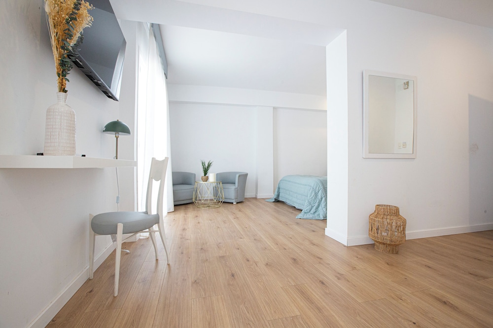 Hotel Fleming Playa Poniente — Hotel rooms in Benidorm, Valencian Community