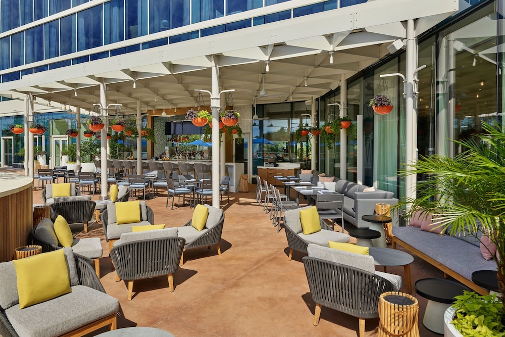 Walt Disney World Swan Reserve — Restaurant & bars in Walt Disney World Resort, Florida