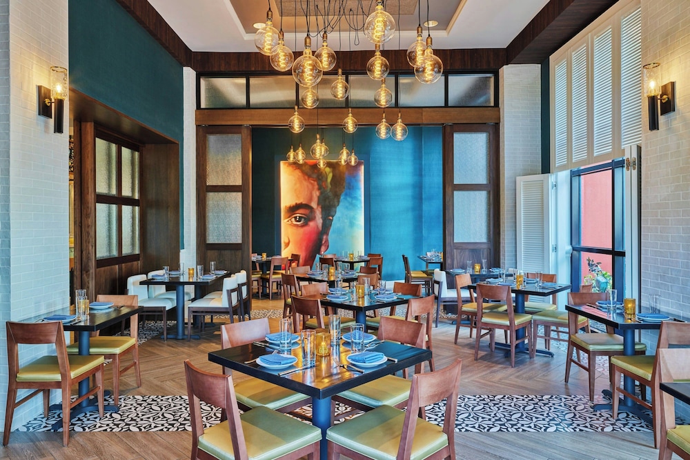 Walt Disney World Swan Reserve — Restaurant & bars in Walt Disney World Resort, Florida