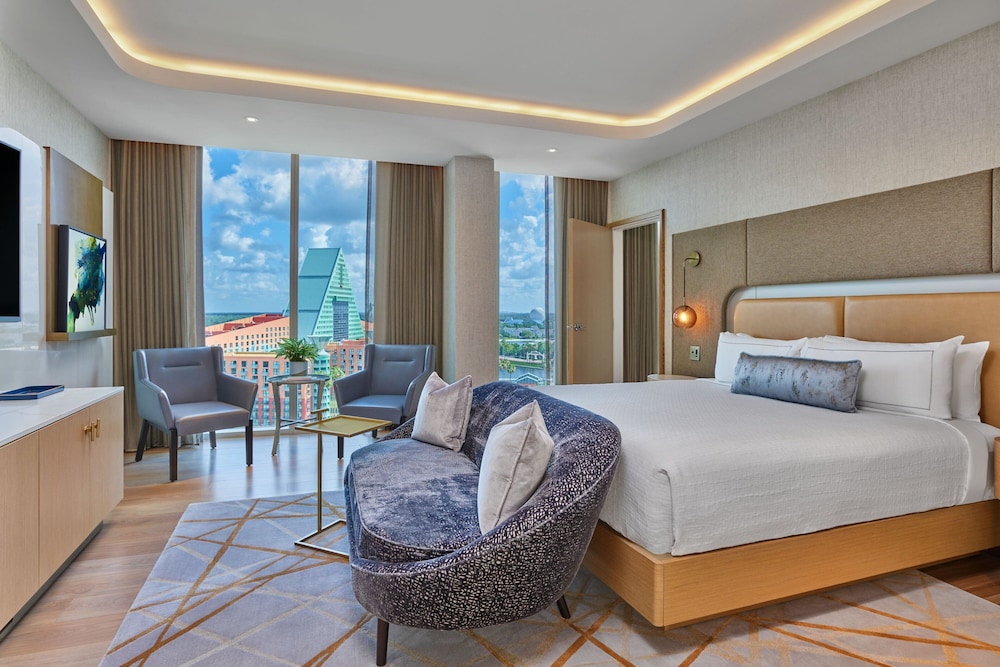 Walt Disney World Swan Reserve — Hotel rooms in Walt Disney World Resort, Florida