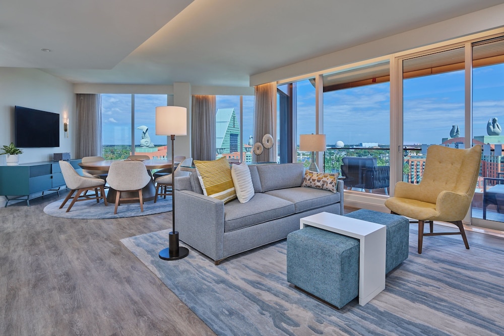 Walt Disney World Swan Reserve — Hotel rooms in Walt Disney World Resort, Florida