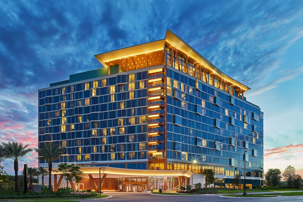 Walt Disney World Swan Reserve — Hotel building in Walt Disney World Resort, Florida