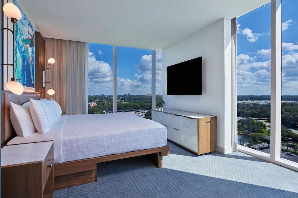 Walt Disney World Swan Reserve — Hotel rooms in Walt Disney World Resort, Florida