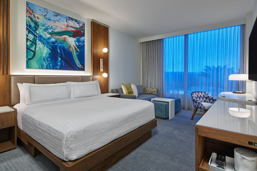 Walt Disney World Swan Reserve — Hotel rooms in Walt Disney World Resort, Florida