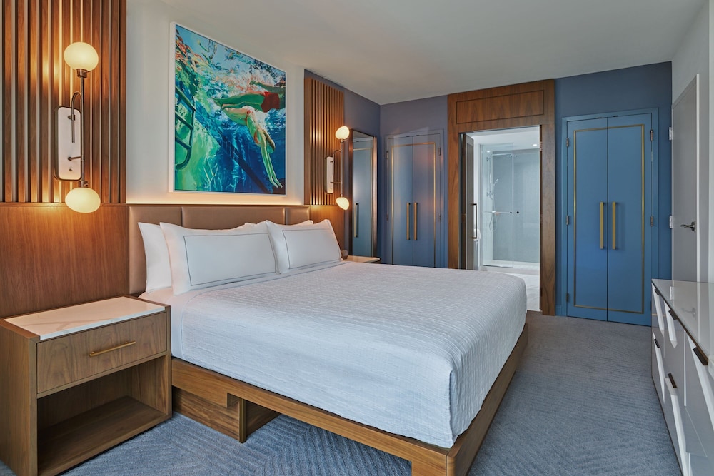 Walt Disney World Swan Reserve — Hotel rooms in Walt Disney World Resort, Florida