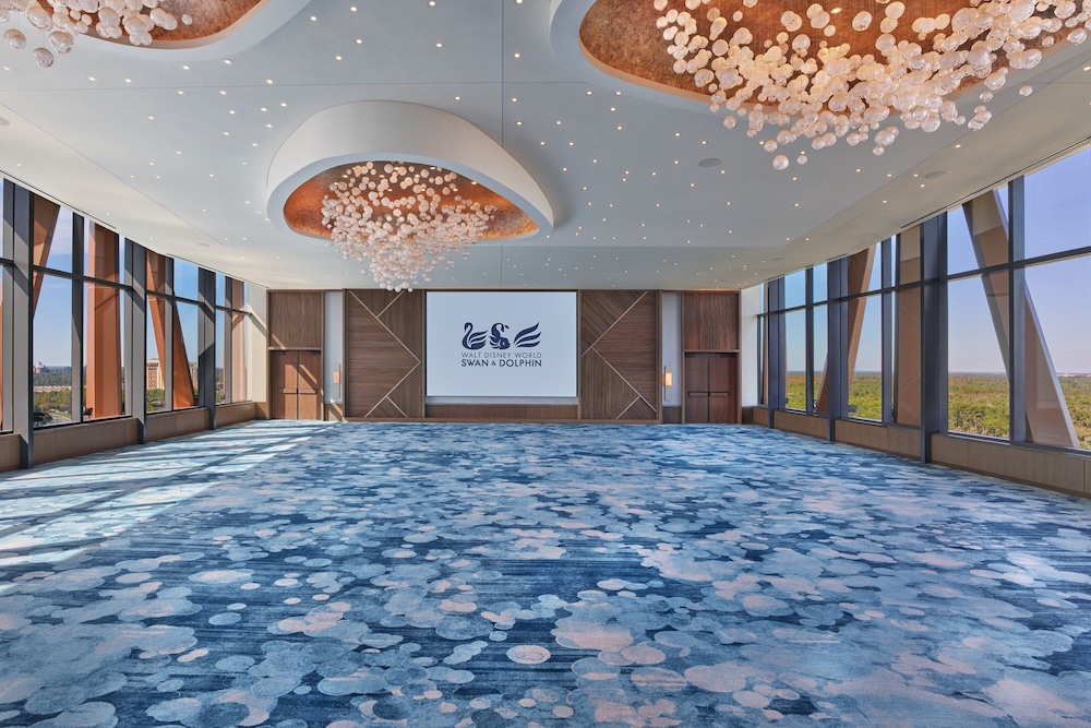 Walt Disney World Swan Reserve — Hotel building in Walt Disney World Resort, Florida