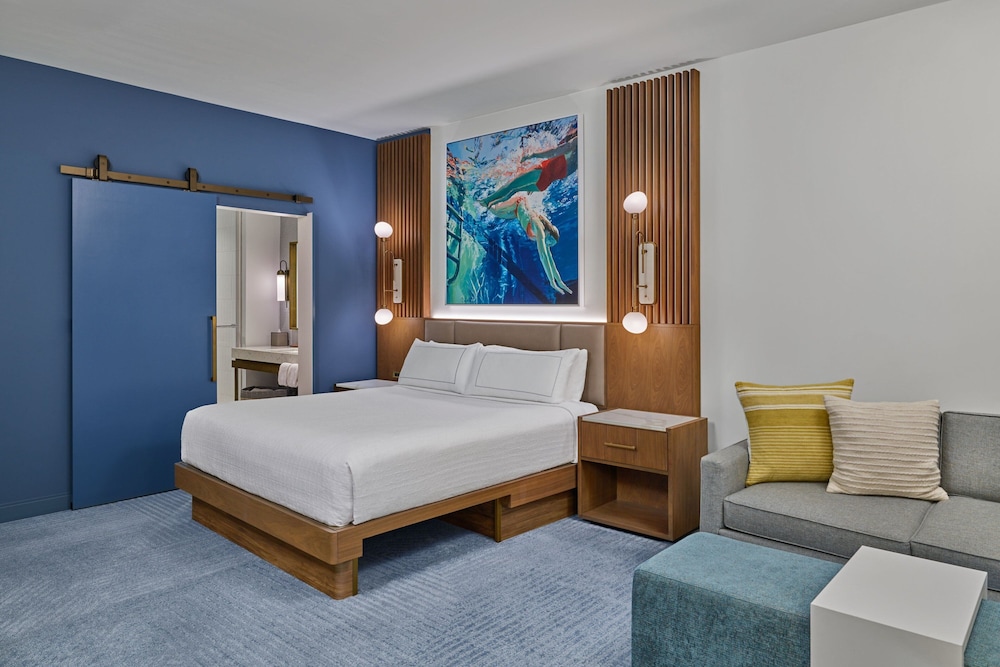 Walt Disney World Swan Reserve — Hotel rooms in Walt Disney World Resort, Florida