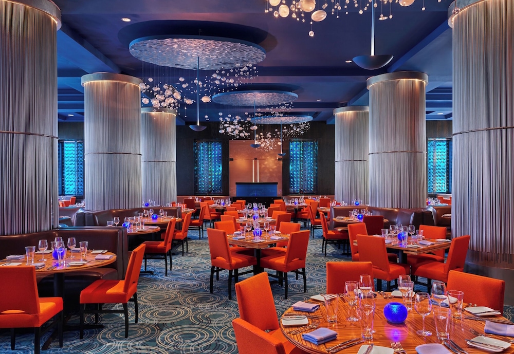 Walt Disney World Swan Reserve — Restaurant & bars in Walt Disney World Resort, Florida