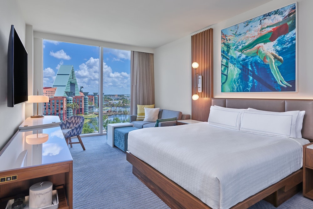 Walt Disney World Swan Reserve — Hotel rooms in Walt Disney World Resort, Florida