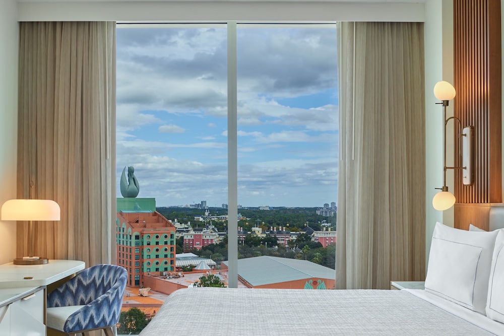 Walt Disney World Swan Reserve — Hotel rooms in Walt Disney World Resort, Florida