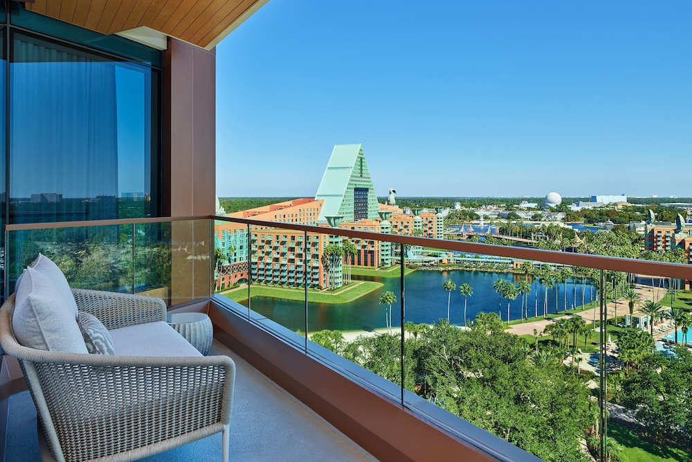 Walt Disney World Swan Reserve — Hotel building in Walt Disney World Resort, Florida