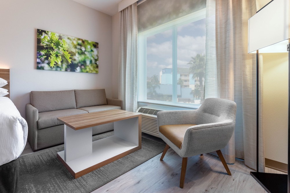 Wyndham Garden Orlando Universal / I Drive — Hotel rooms in Orlando, Florida