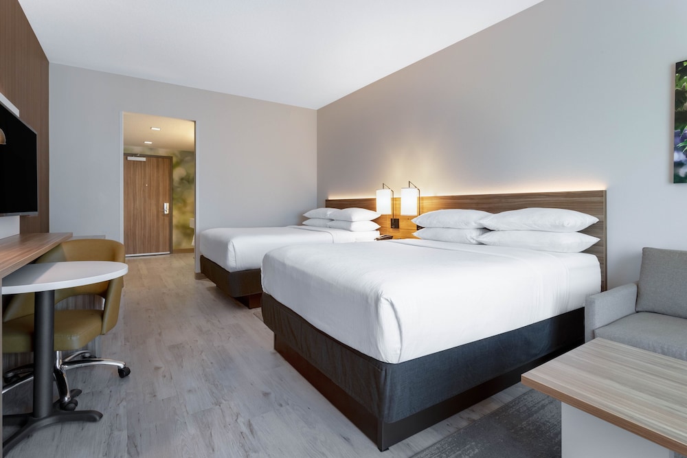 Wyndham Garden Orlando Universal / I Drive — Hotel rooms in Orlando, Florida