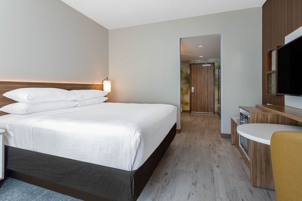 Wyndham Garden Orlando Universal / I Drive — Hotel rooms in Orlando, Florida