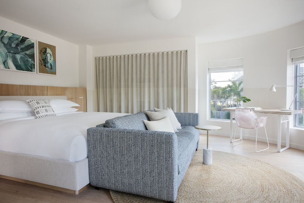 Kimpton Shorebreak Fort Lauderdale Beach Resort by IHG — Hotel rooms in Fort Lauderdale, Florida