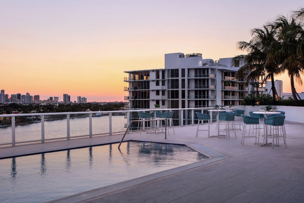 Kimpton Shorebreak Fort Lauderdale Beach Resort by IHG — Swimming pool in Fort Lauderdale, Florida