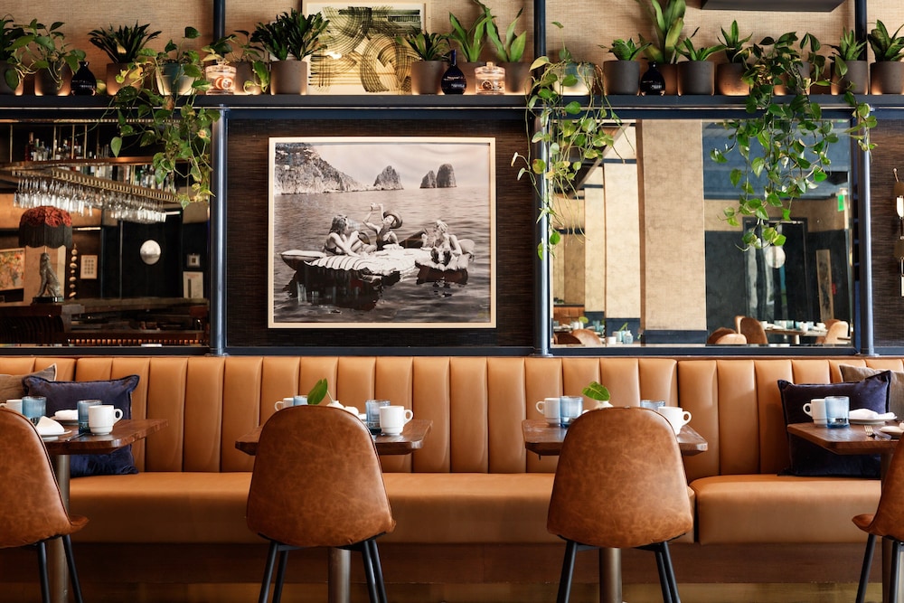 Kimpton Shorebreak Fort Lauderdale Beach Resort by IHG — Restaurant & bars in Fort Lauderdale, Florida