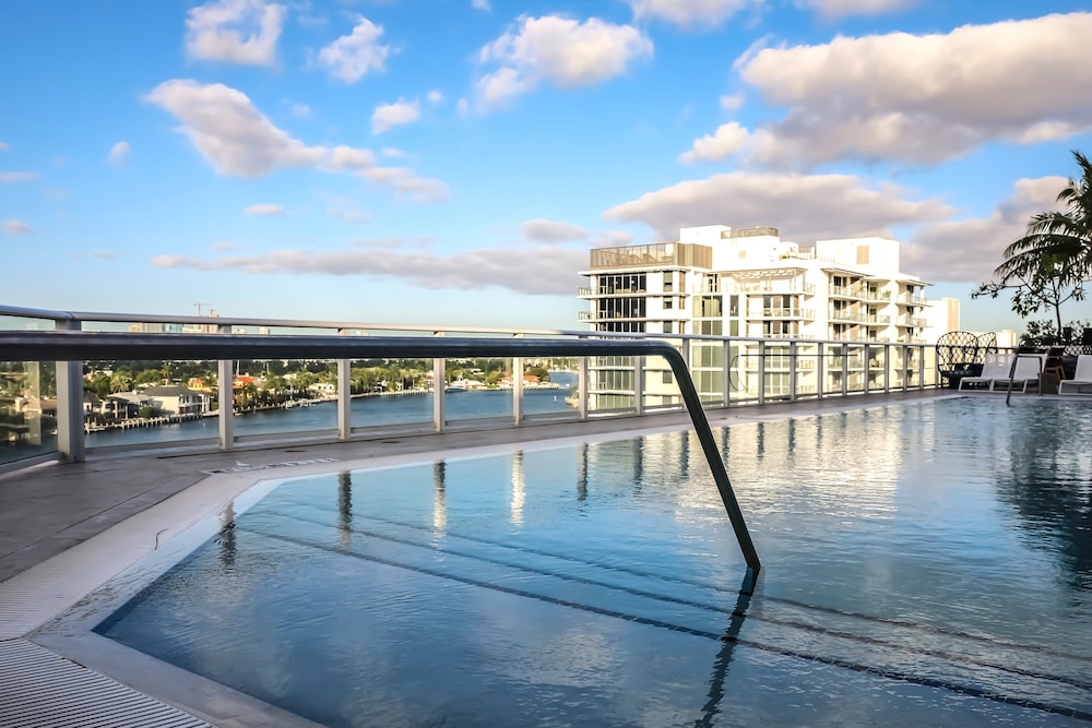 Kimpton Shorebreak Fort Lauderdale Beach Resort by IHG — Swimming pool in Fort Lauderdale, Florida