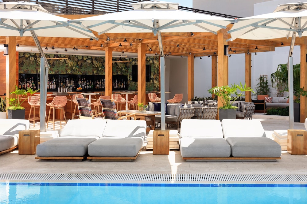 Kimpton Shorebreak Fort Lauderdale Beach Resort by IHG — Swimming pool in Fort Lauderdale, Florida