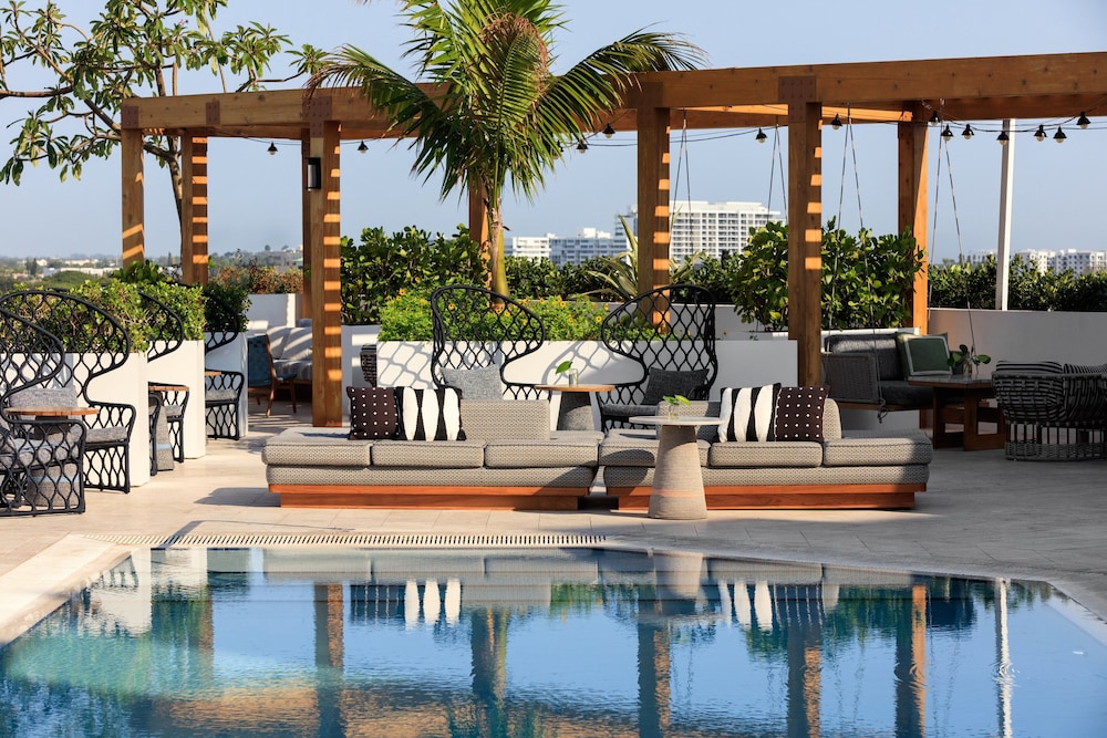 Kimpton Shorebreak Fort Lauderdale Beach Resort by IHG — Swimming pool in Fort Lauderdale, Florida