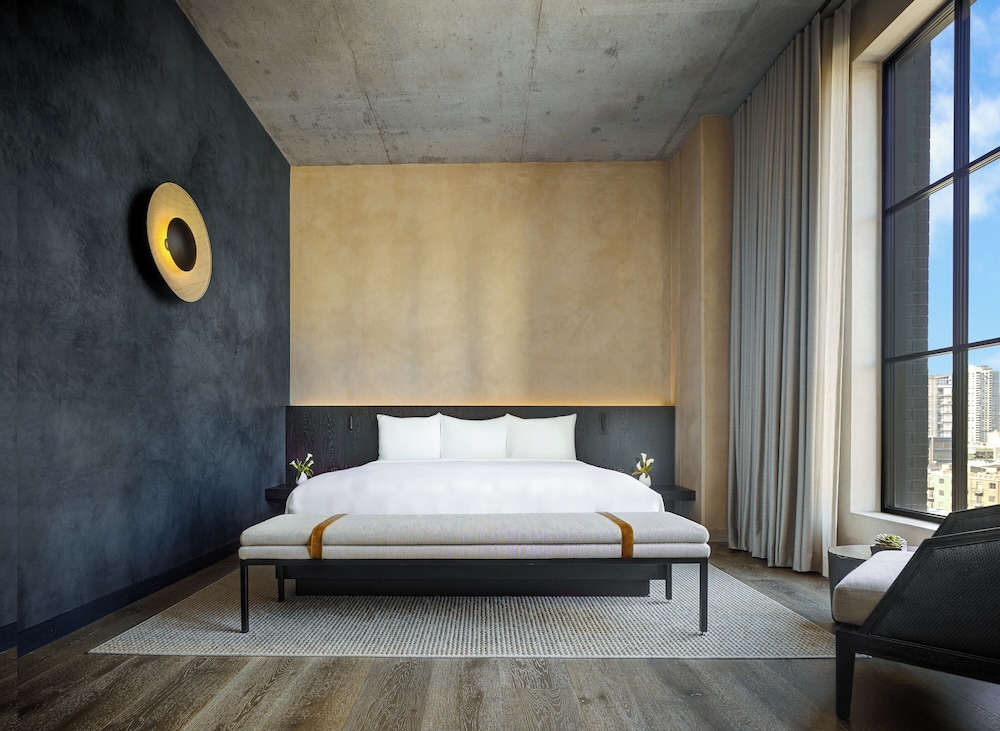 Nobu Hotel Chicago — Hotel rooms in Chicago, Illinois
