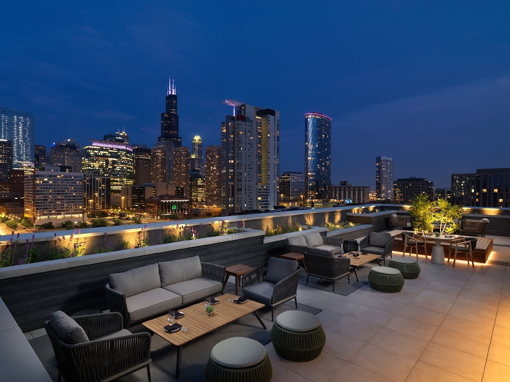Nobu Hotel Chicago — Restaurant & bars in Chicago, Illinois