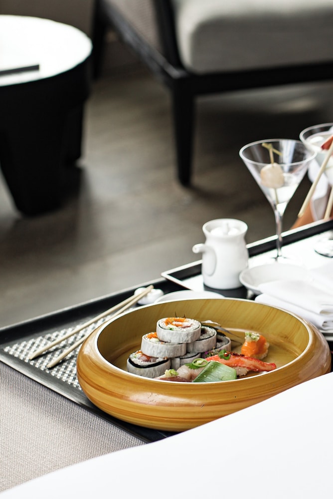 Nobu Hotel Chicago — Restaurant & bars in Chicago, Illinois