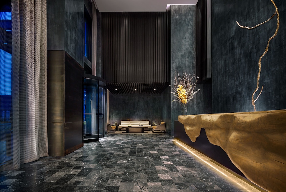 Nobu Hotel Chicago — Hotel building in Chicago, Illinois