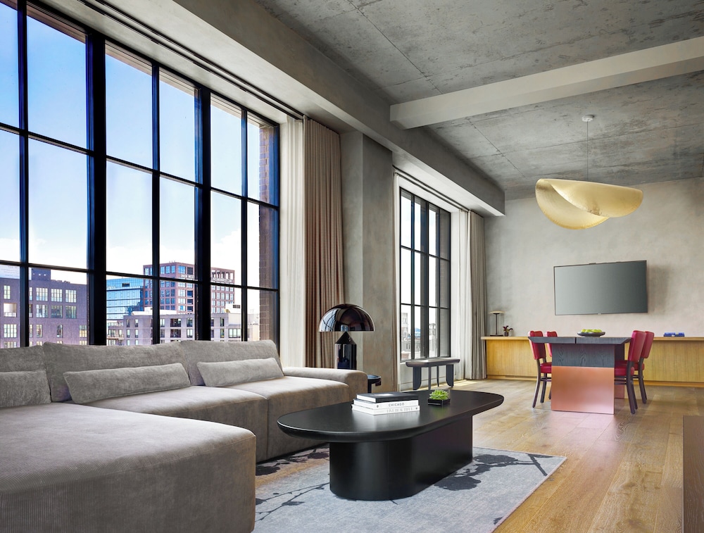Nobu Hotel Chicago — Hotel rooms in Chicago, Illinois