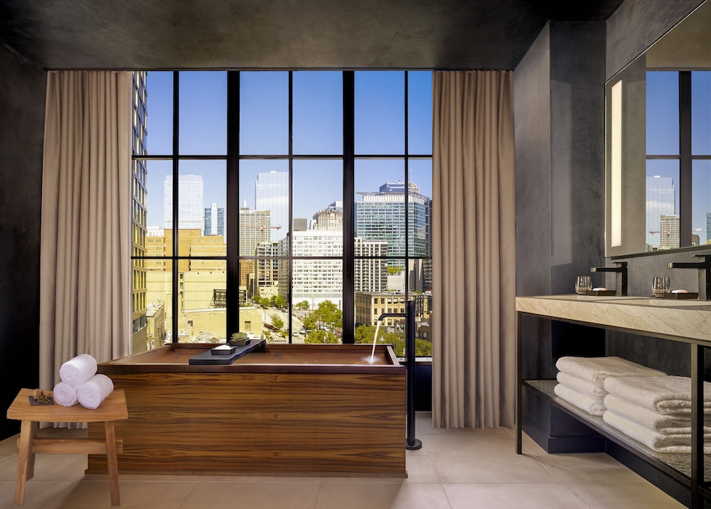 Nobu Hotel Chicago — Hotel rooms in Chicago, Illinois