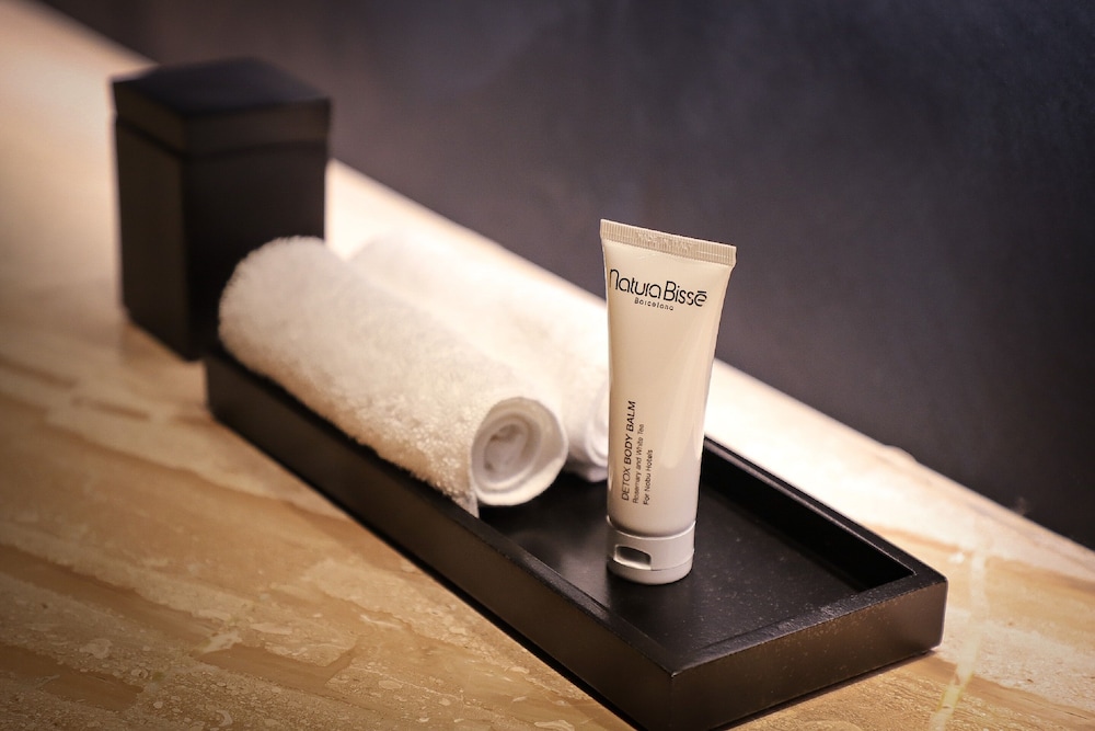 Nobu Hotel Chicago — Spa in Chicago, Illinois