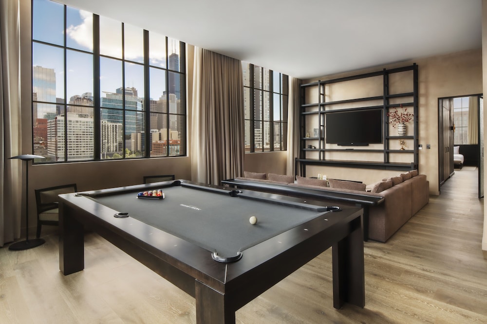 Nobu Hotel Chicago — Sports & recreation in Chicago, Illinois