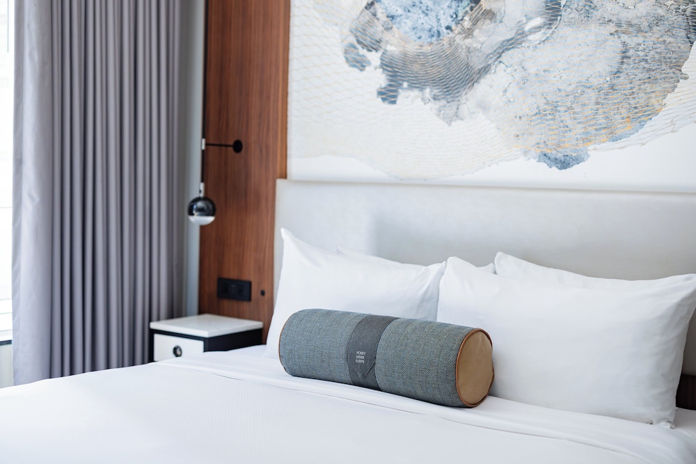 Hotel Indigo - NYC Downtown - Wall Street by IHG — Hotel rooms in New York City, New York State