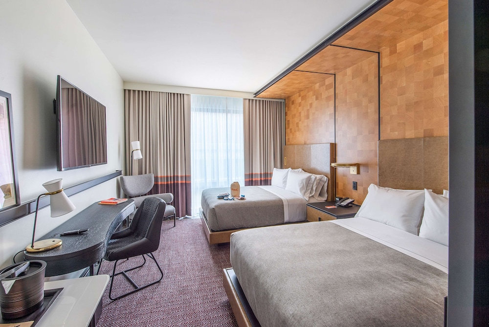 Canopy by Hilton Jersey City Arts District — Hotel rooms in Jersey City, New York State