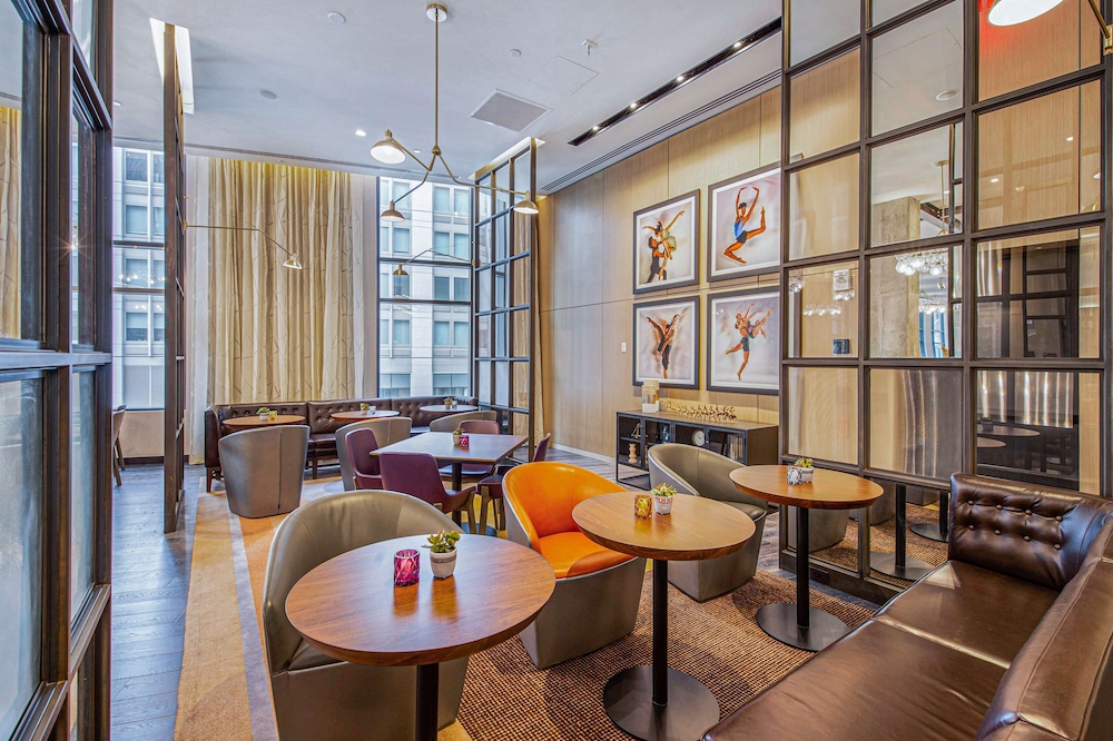 Canopy by Hilton Jersey City Arts District — Restaurant & bars in Jersey City, New York State