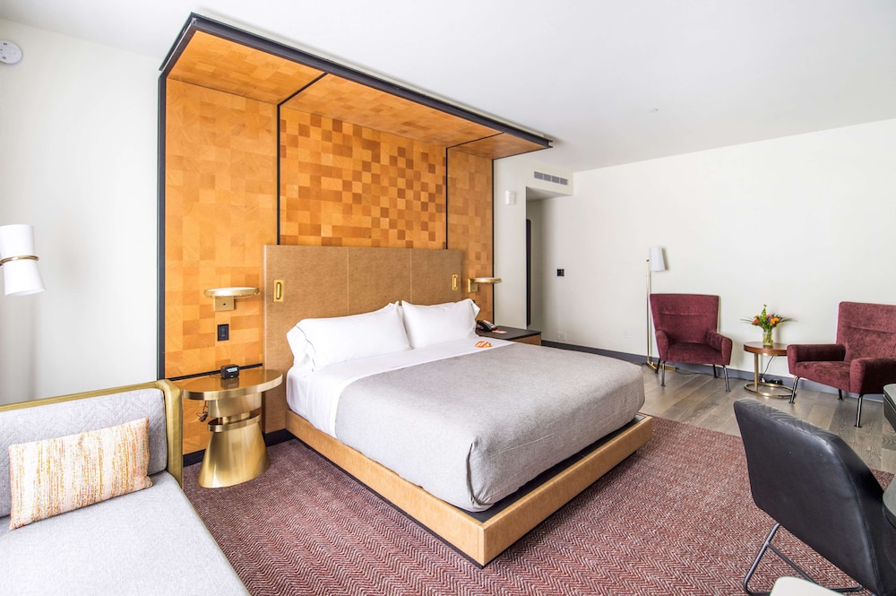 Canopy by Hilton Jersey City Arts District — Hotel rooms in Jersey City, New York State