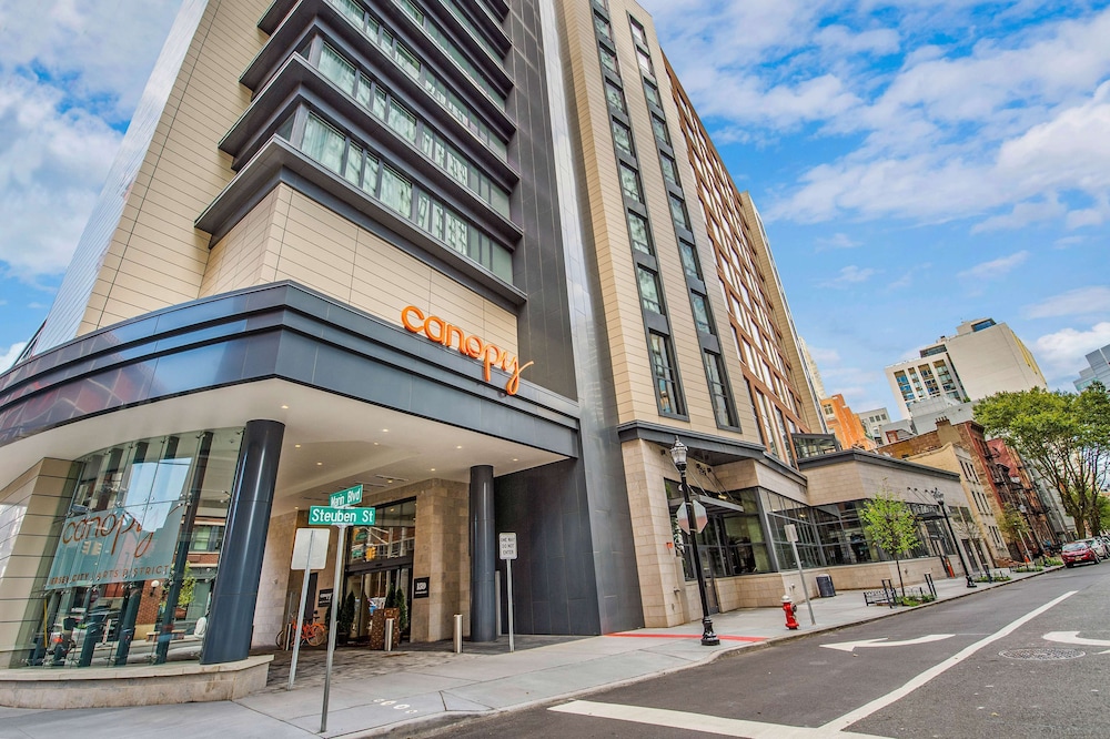 Canopy by Hilton Jersey City Arts District — Hotel building in Jersey City, New York State