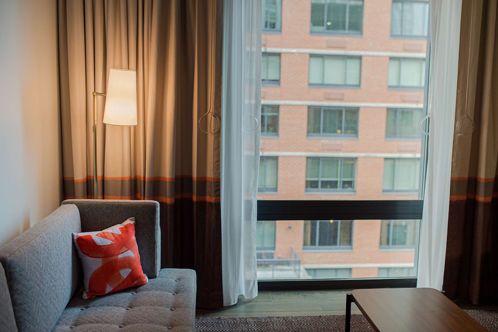 Canopy by Hilton Jersey City Arts District — Hotel rooms in Jersey City, New York State